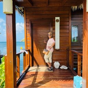 Meet your Posher, Shelia